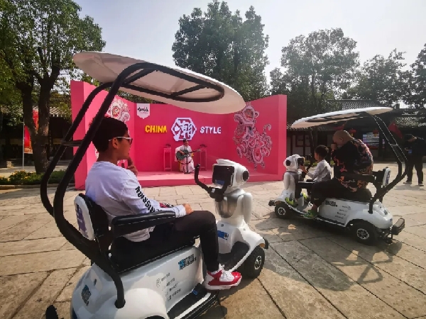 旅游观光车绿色出行的新选择